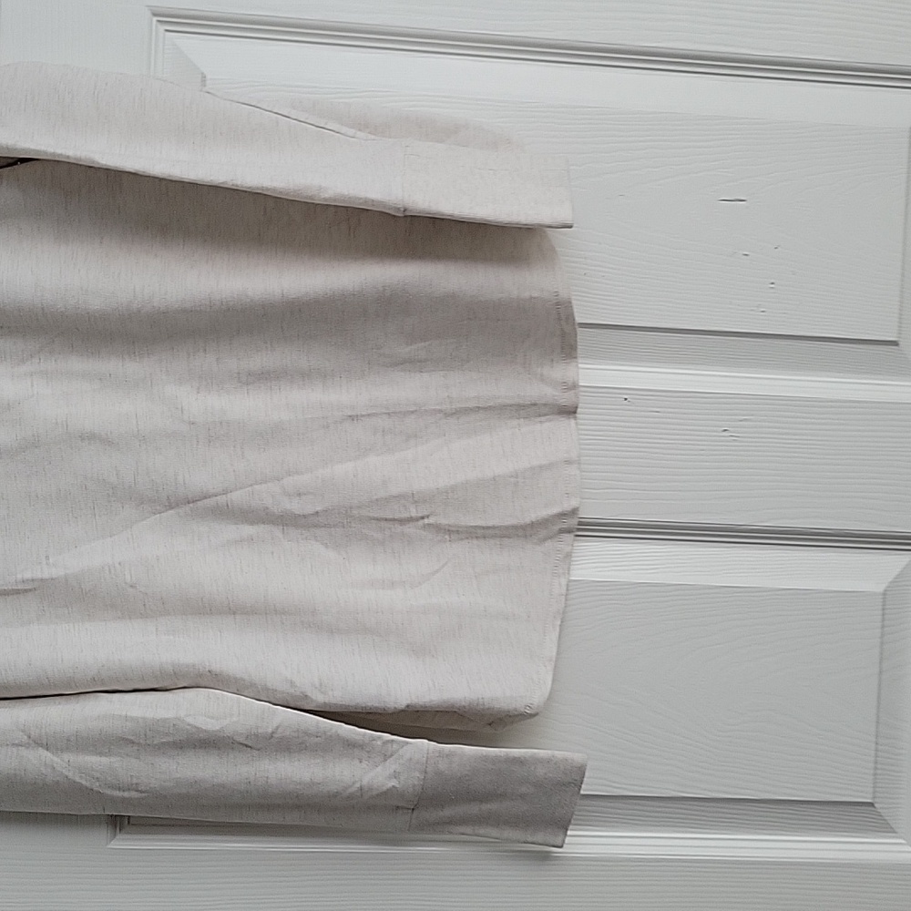 Calvin Klein Jeans Long Sleeve Top With Hood - Picture 7 of 12